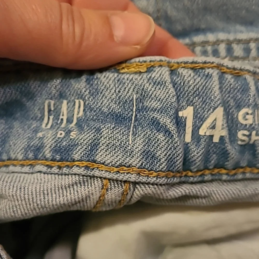 Gap girls size 14 Girlfriend short high rise jeans shorts - Picture 2 of 5